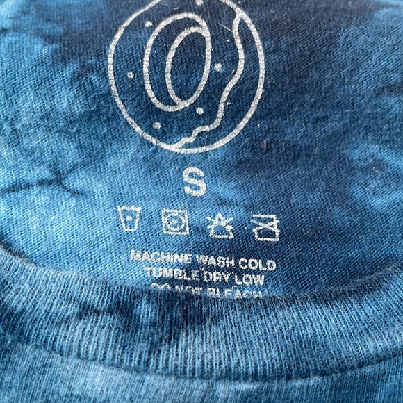 OF SHIRT - Picture 2 of 3